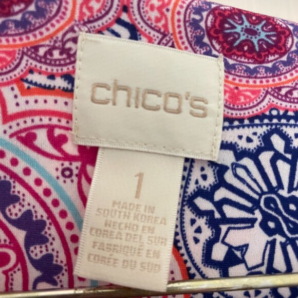 Chico's Tile Print Kimono-Sleeve Blouse Size 1 (Medium). V neck and bell sleeves - Picture 6 of 7